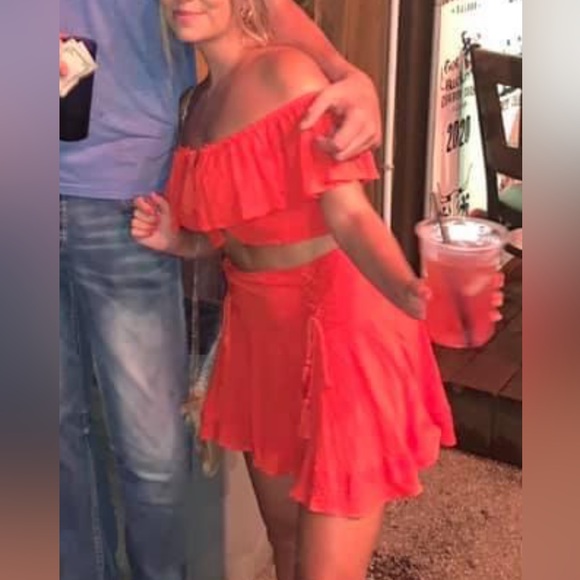 2 piece set - Picture 2 of 2